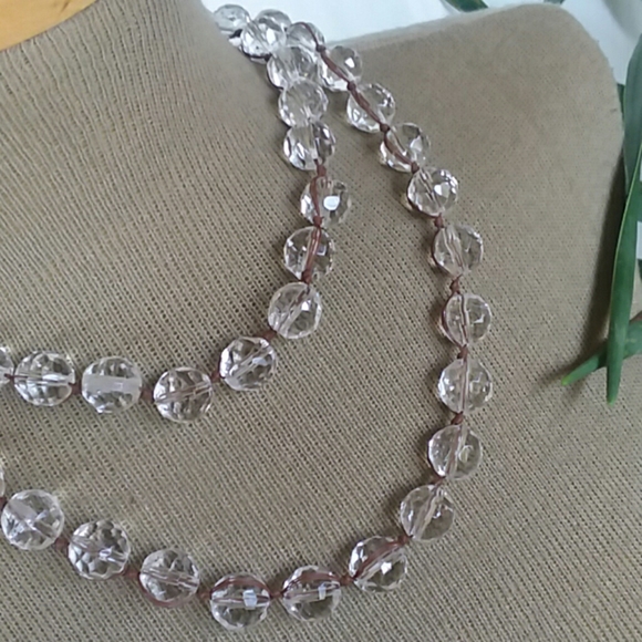 New. Crystal Robe Necklace. - Picture 2 of 2